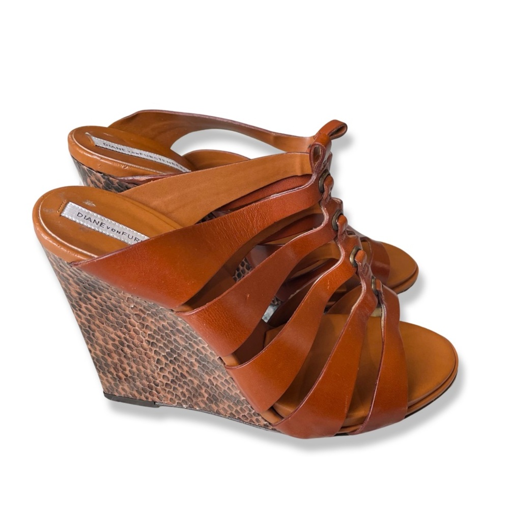 Diane Von Furstenberg Wave Brandy Wedges Strappy Heels Snake-Print